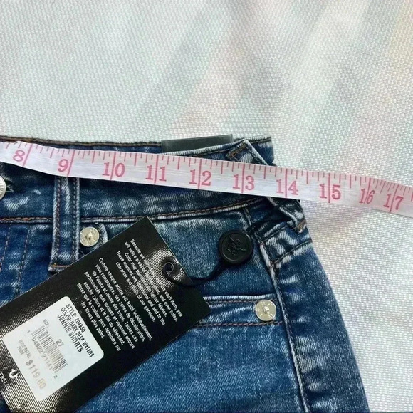 TRUE RELIGION Jennie Curvy Cuffed Shorts size 27 - Picture 11 of 12